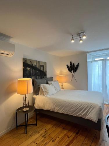 Beautiful Studio in Historic Alfama with AC, Lisabon