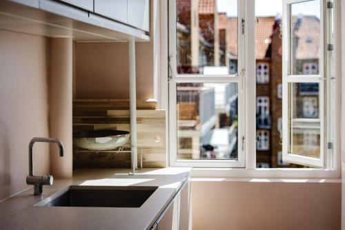Hip Apartment In Heart Of Amager - image 4