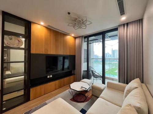 Vinhomes SkyLake - Sera Homes