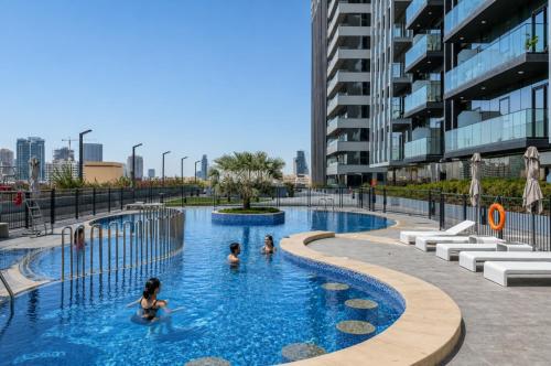 HAVN - New Studio Apartment in Bloom Towers, JVC, Dubai