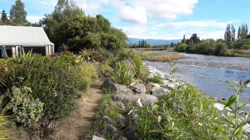 Absolute Riverside - Accommodation - Turangi