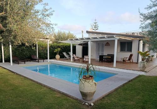VILLA FEDERICA CON PISCINA/WITH POOL 1