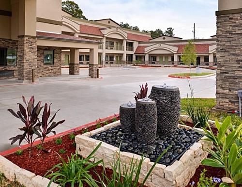 Scottish Inn & Suites - Conroe - image 5