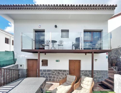 Casa Maruca with Roque Nublo view – khách sạn tại Tejeda