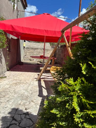 Lucy Guest House in Garni