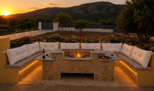 Villa Gala Eretria Family Stay with Sea View, Garden & BBQ in Magoula (Eretria)