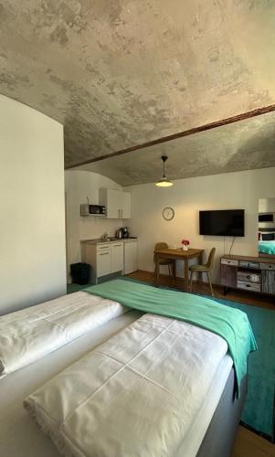 Stock Exchange Apartment Room Type - Studio Apartment