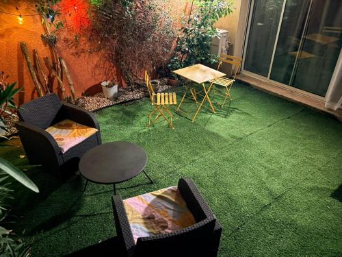 Studio avec jardin prive et parking gratuit in Mudaison