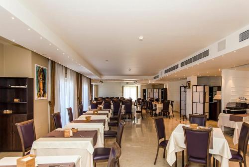 Restaurant, Catania International Airport Hotel in Catania