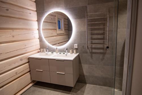 Bathroom, Sommarbukt Tind - Luxury Fjord Lodge near Tromsø in Lakselvbukt