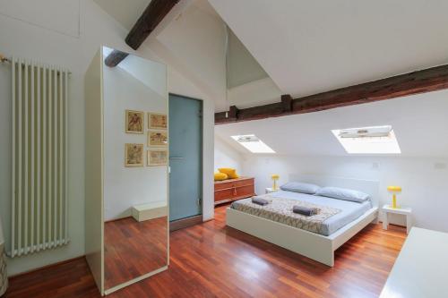 Xenia Milano - 2 rooms apt in Corso Como 11