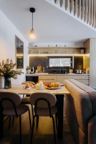 Monside Resort - EARTH CABIN in Joseni