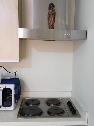 ORTIGAS 2 Br Corner Unit With 2 Queen Across Shangrila, Manila (fotografie 9)