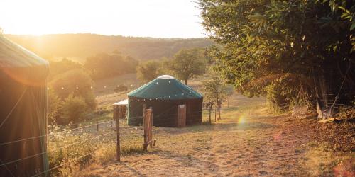Yourte au coeur des chevaux in Savignac-Ledrier