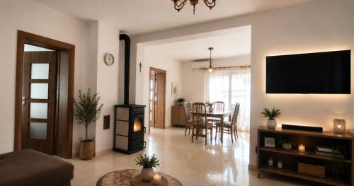 2 bedrooms, 4 beds