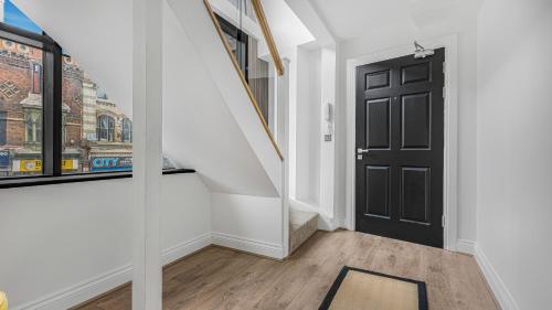 Entrance, Luxury Apartment Jewellery Quarter Birmingham Apartment No 1 in Castle Bromwich