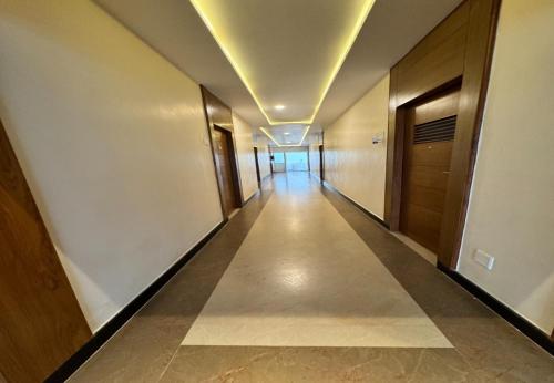 Vestabils, Nandha Grande Elite in Udumalpet