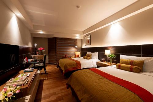 room detail thumbnail 1