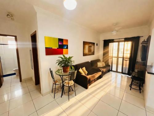 100m da praia, churrasqueira e suite e 2 banhiros para 5 pessoas com vista mar – khách sạn tại Nova Mirim