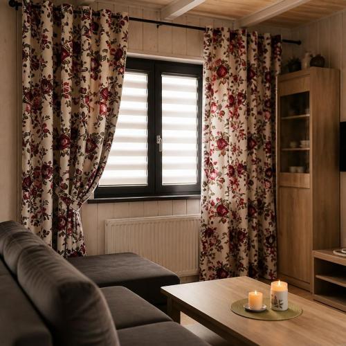 3 bedrooms, 7 beds