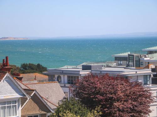 Shoreline Retreat – khách sạn tại West Bournemouth