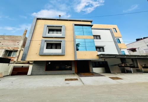 Bejárat, Nandha Grande Elite in Udumalpet
