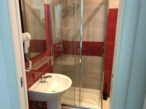 Tiburtina Royal Suites - image 7