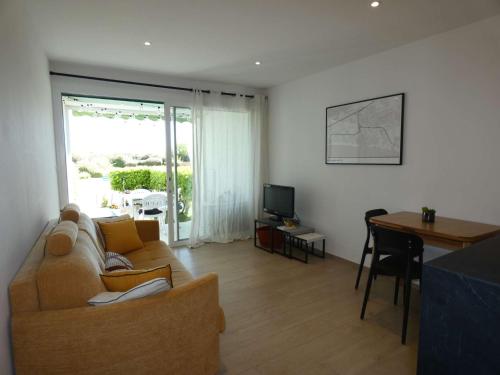 VITTORIA IMMOBILIER - REZ DE JARDIN BORD DE MER Couchant – khách sạn tại Le Couchant