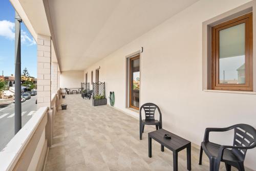 CLASS ROOMS AFFITTACAMERE con bagno privato , vicino alle DUNE di PORTO PINO 4