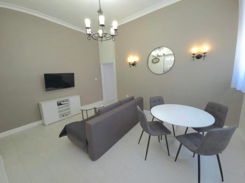 Lux Apartment near bridge