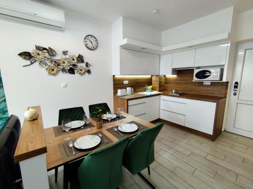 Restaurant, Rubin Verde Residence in Vadkert