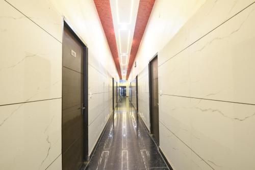 Лоби, FabHotel Metro Inn I in Punjabi Bagh