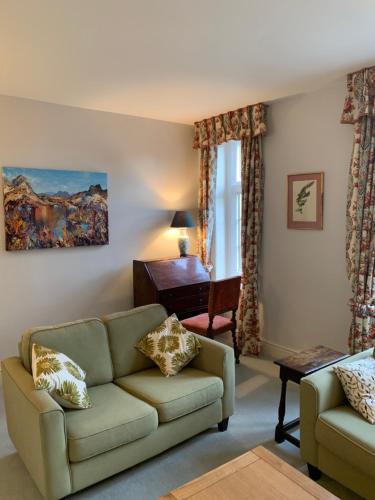 The Lodge, Kifstgate Court in Mickleton