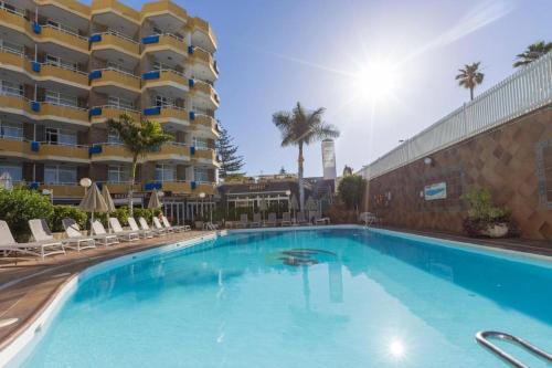 Aparthotel Veril Playa - image 43
