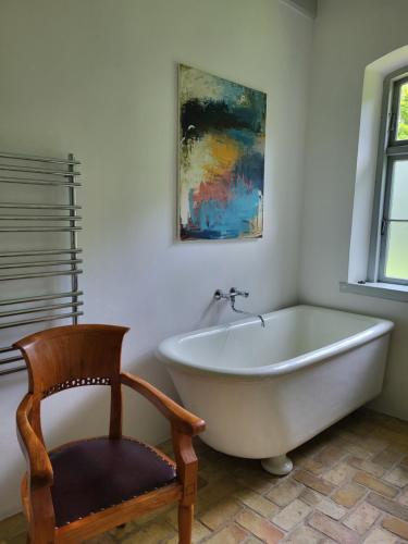 Bathroom, Inseldomizil Brummers Gaard in Aro