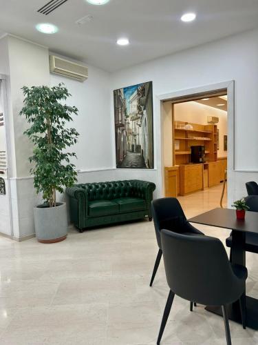 Фойє, Hotel Pace in Сан - Джованні Ротондо