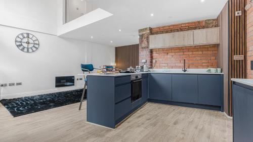 Kitchen, Luxury Apartment Jewellery Quarter Birmingham Apartment 2 in Castle Bromwich
