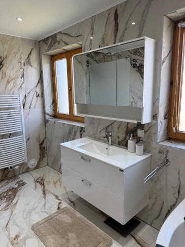 衛浴, Premium Whirlpool Residence JR - Free Parking in 穆茲賀芬