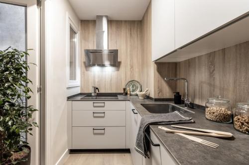 Spacest - Calle de Garcilaso A - image 3