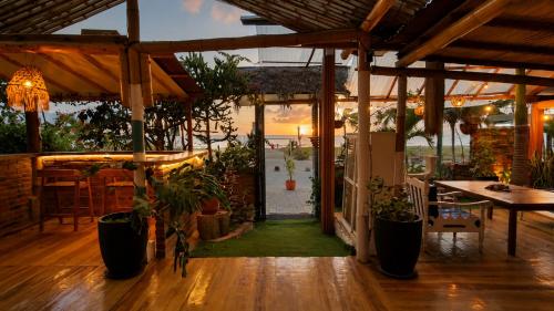 ห้องอาหาร, Cafe Madame in ปวยร์โต โลเปซ