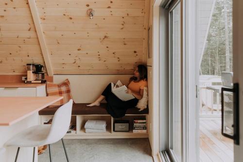 Canadian Classic - Spa - Sauna - Fire - Forest in Sainte Lucie des Laurentides (QC)