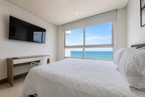 Spectacular apt with Ocean View, 28th Floor!