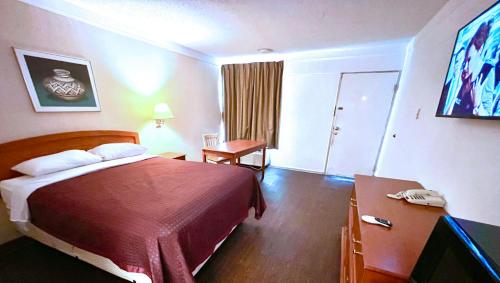Thunderbird Motel Hillsboro - image 20