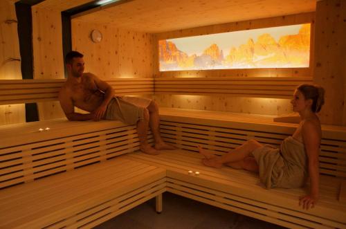 Alledolomiti Boutique Lake Hotel - Adults friendly in Molveno