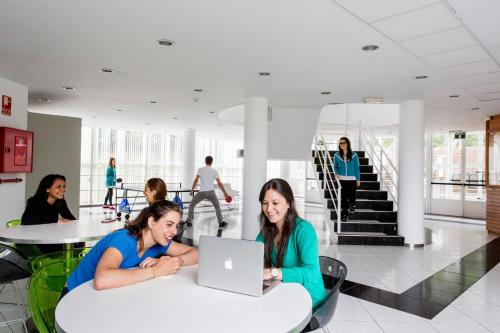 Residencia Universitaria Resa Siglo XXI - 로비