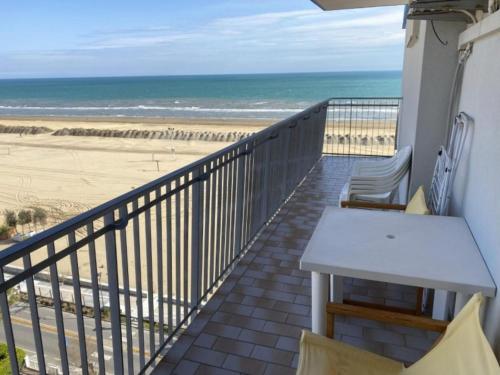 Modern beachfront stay with parking