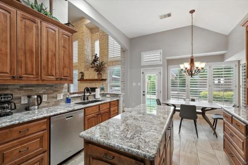 Kitchen, Lewisville Luxe Oasis | Pool, BBQ, Theater Room in Lake Dallas