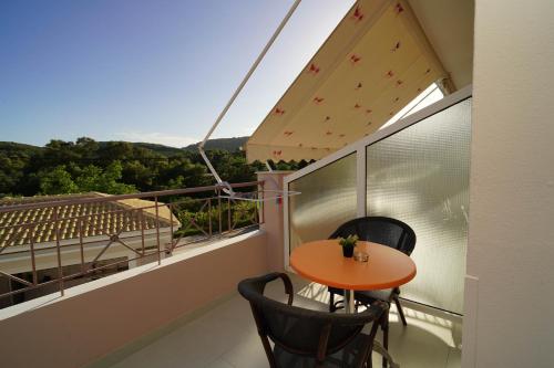 Breeze Hotel - image 5