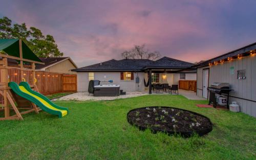 Exterior view, 5-BD, 2-BA Tranquil Retreat ft Jacuzzi & Playground in Ellington