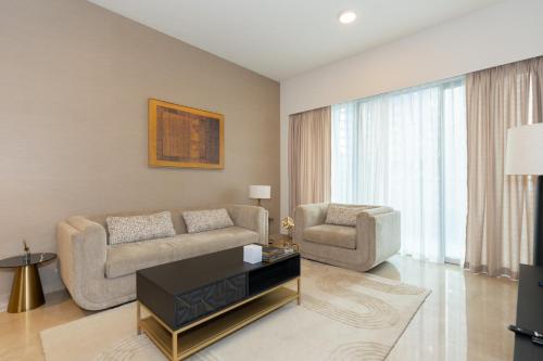 CitiHome Grande - Elegant Downtown 1BR - image 6